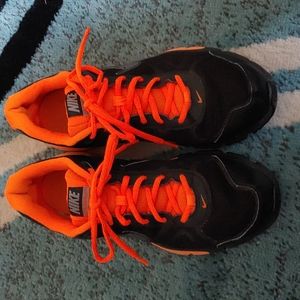 Men's Nike Dual Fusion TR III neonorange/black size 10.5